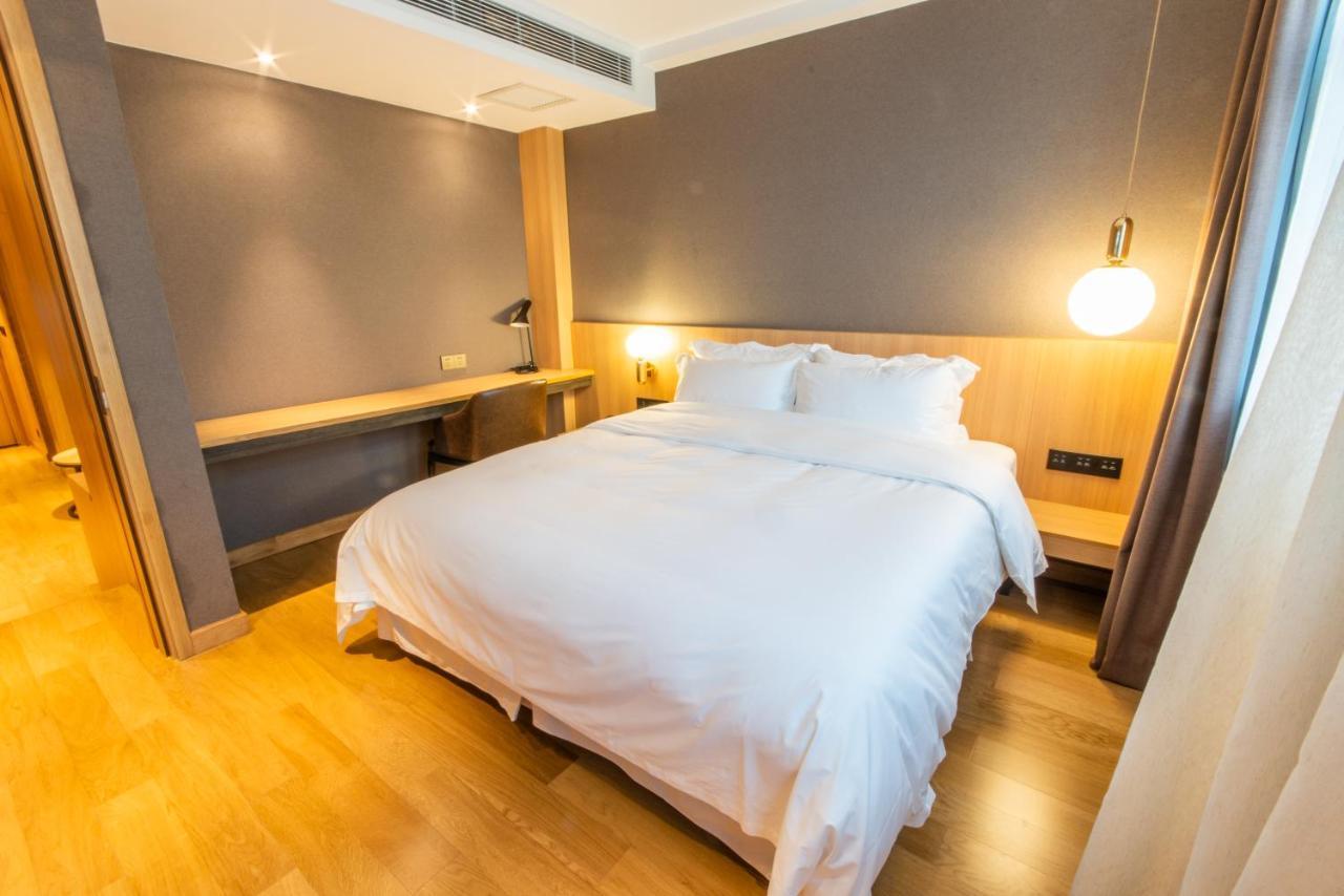 Coka Chuansha Metro - Pvg Airport Hotel Shanghai